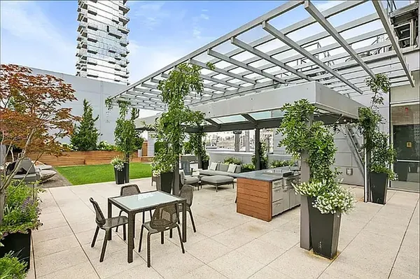 $1,775,000 | 93 Worth Street, Unit 1205 | TriBeCa