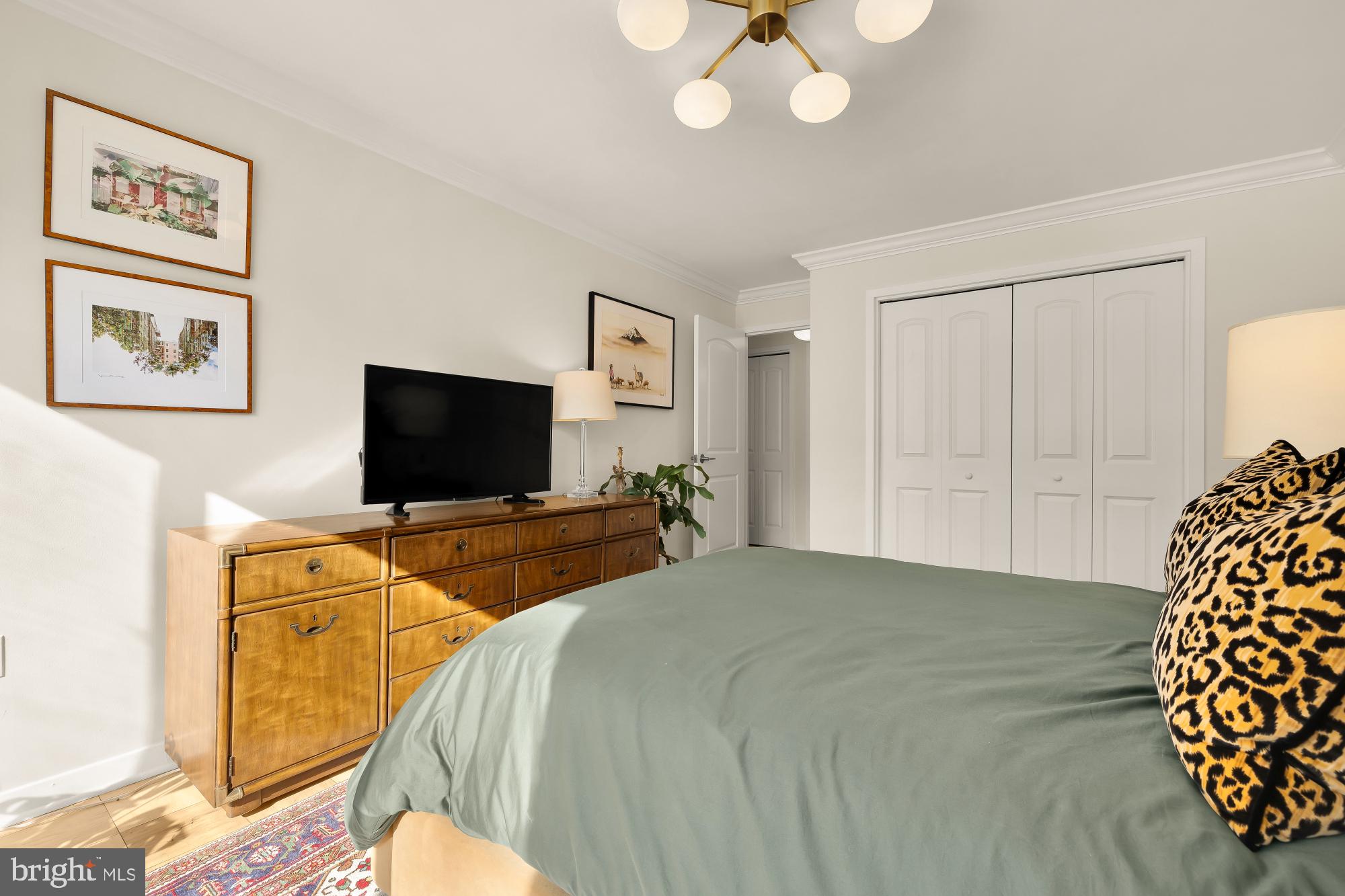 2501 Calvert Street Northwest, Unit 308 Washington, DC 20008 - Photo 16 of 22