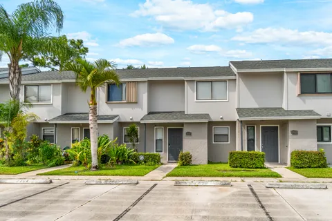 $295,000 | 3703 Inlet Circle, Greenacres, FL 33463