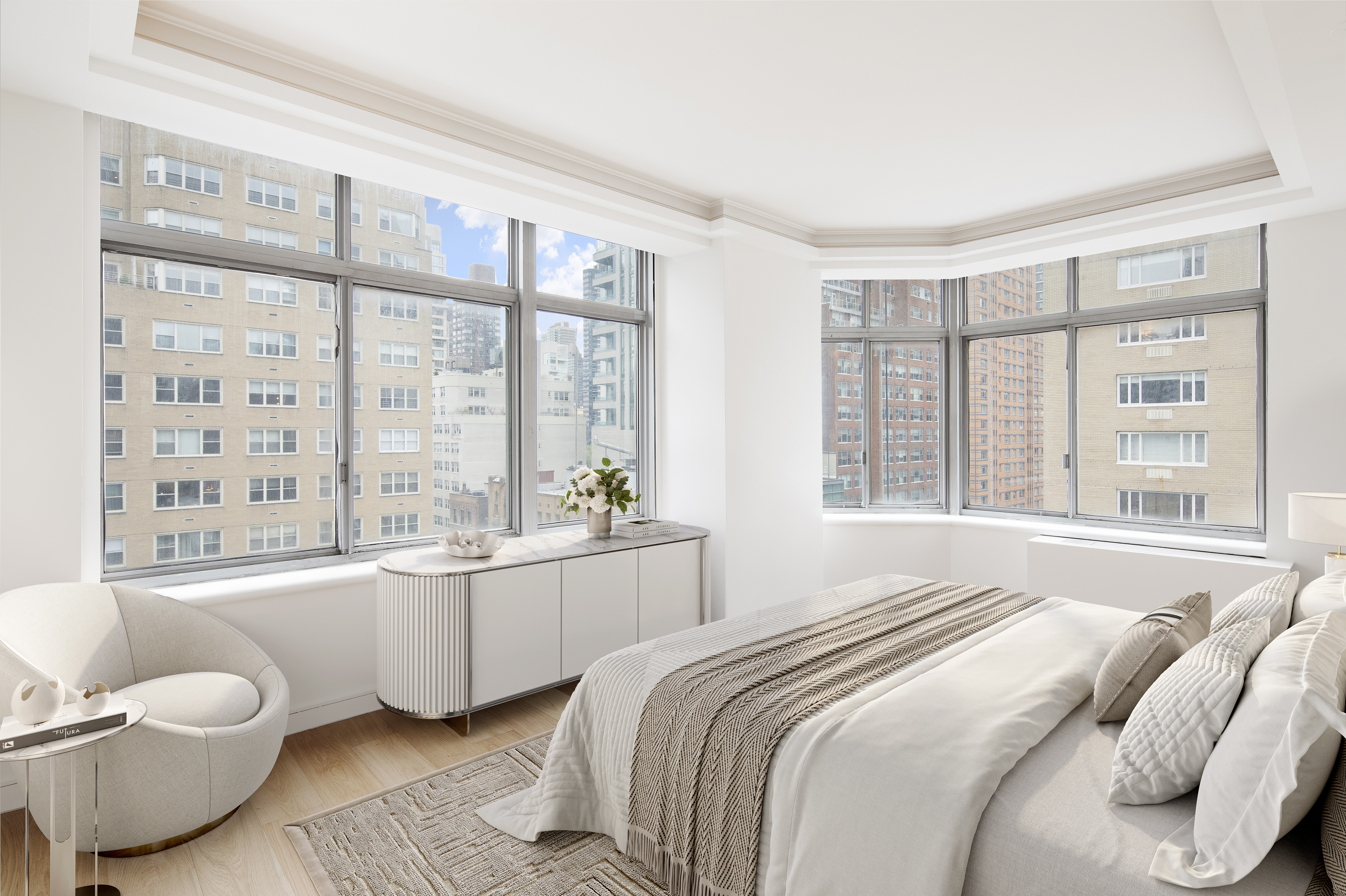 188 East 64th Street, Unit 802 Manhattan, NY 10065 - Photo 2 of 8