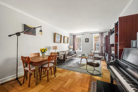 $850,000 | 360 Clinton Avenue, Unit 4C | Clinton Hill