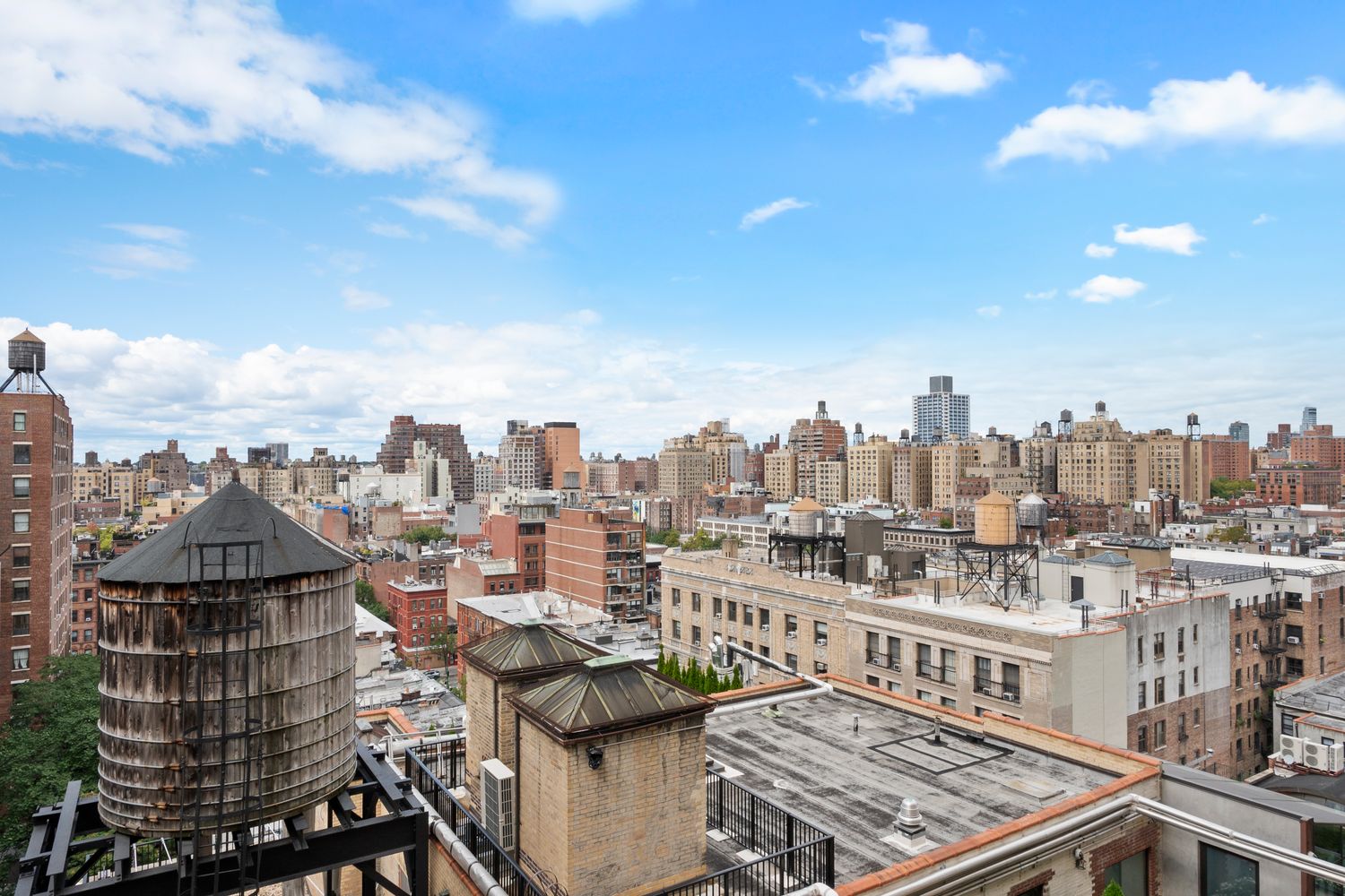 15 West 81st Street, Unit 10B Manhattan, NY 10024 - Photo 13 of 19 a view of a city with tall buildings