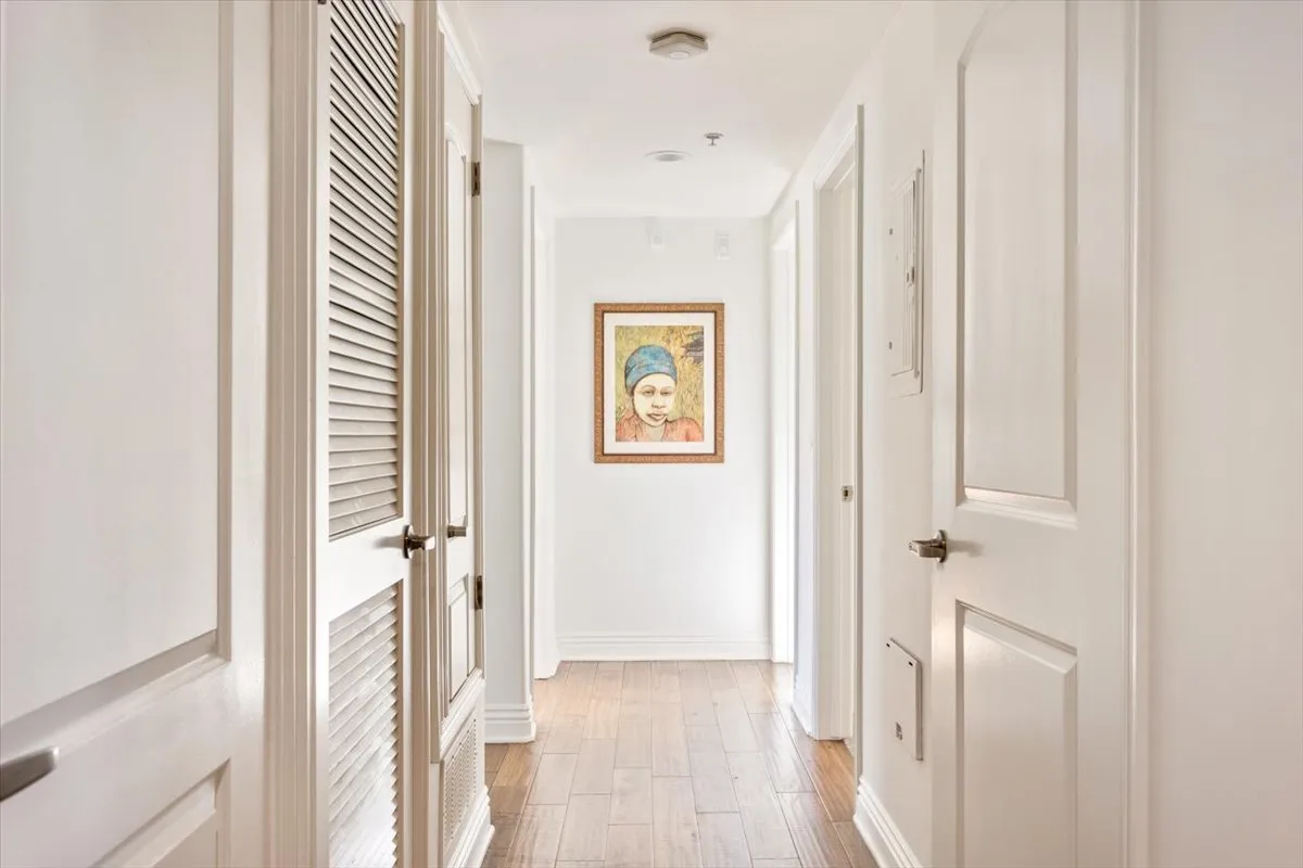 $999,999 | 4394 Farmdale Avenue, Unit 202, Studio City, CA 91604