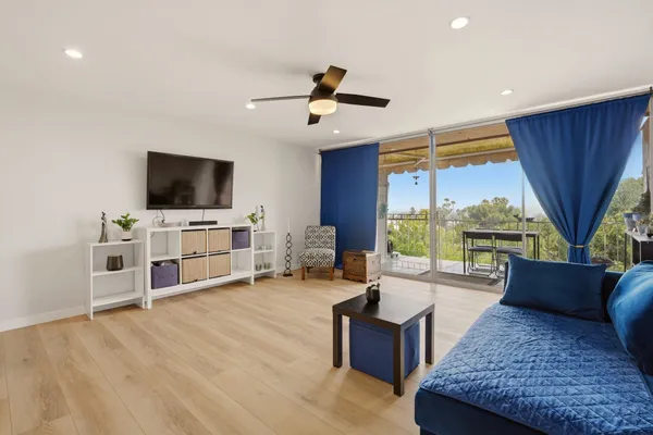 $649,995 | 4567 Don Ricardo Drive, Los Angeles, CA 90008
