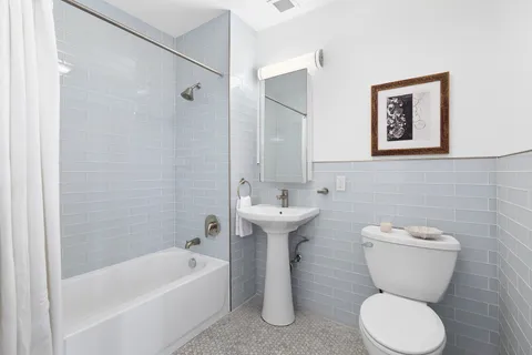 $698,000 | 70 West 139th Street, Unit 8I | Central Harlem