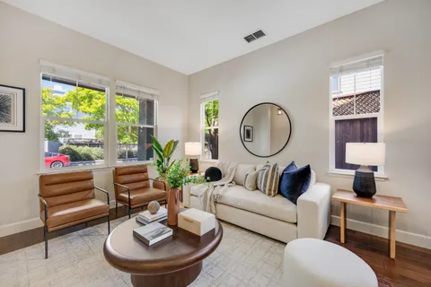 $1,200,000 | 1716 Southridge Drive, Petaluma, CA 94954