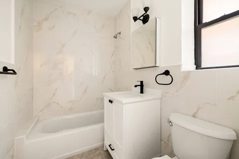 $585,000 | 47-39 40th Street, Unit 1B | Sunnyside