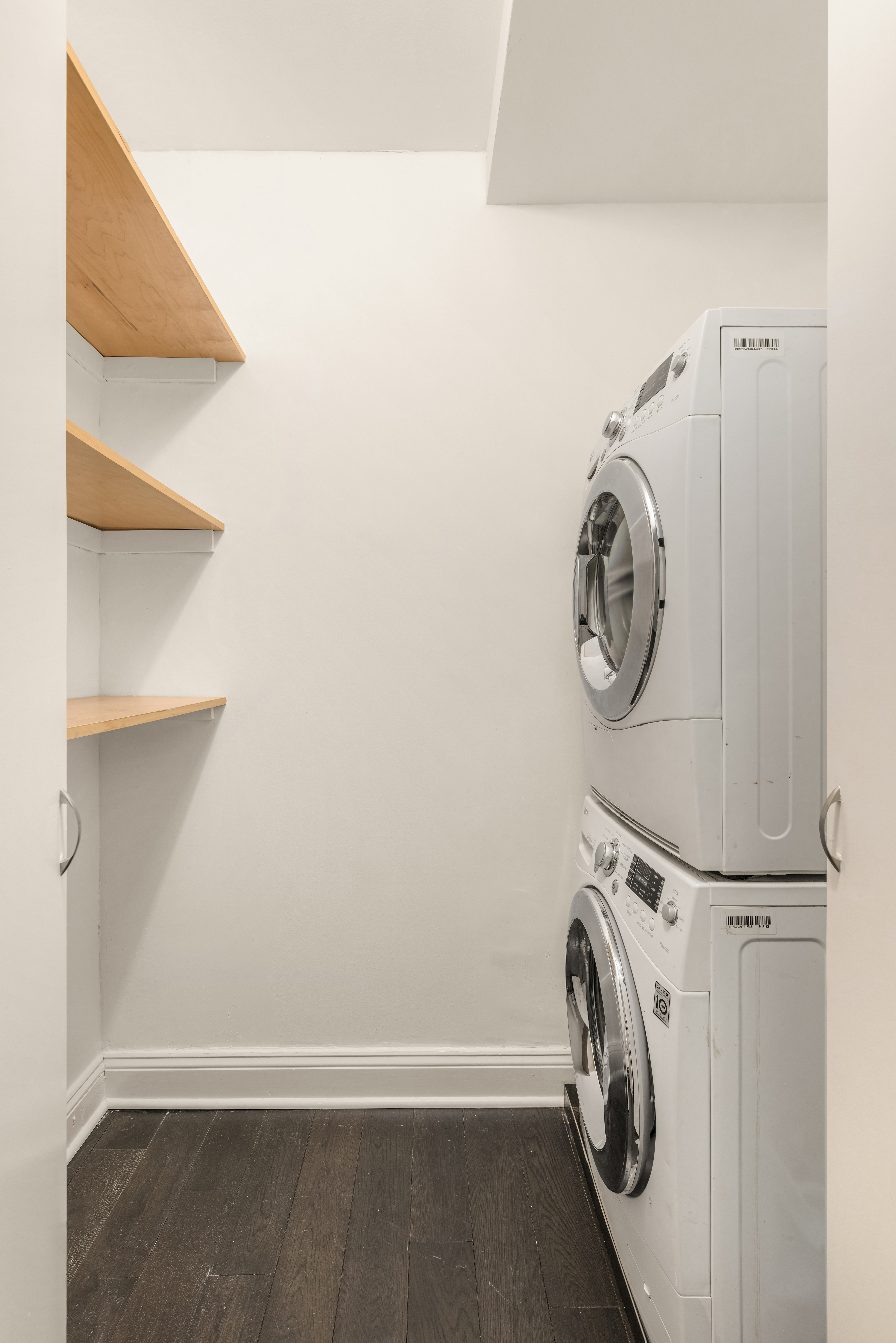 250 East 65th Street, Unit 10C Manhattan, NY 10065 - Photo 8 of 11