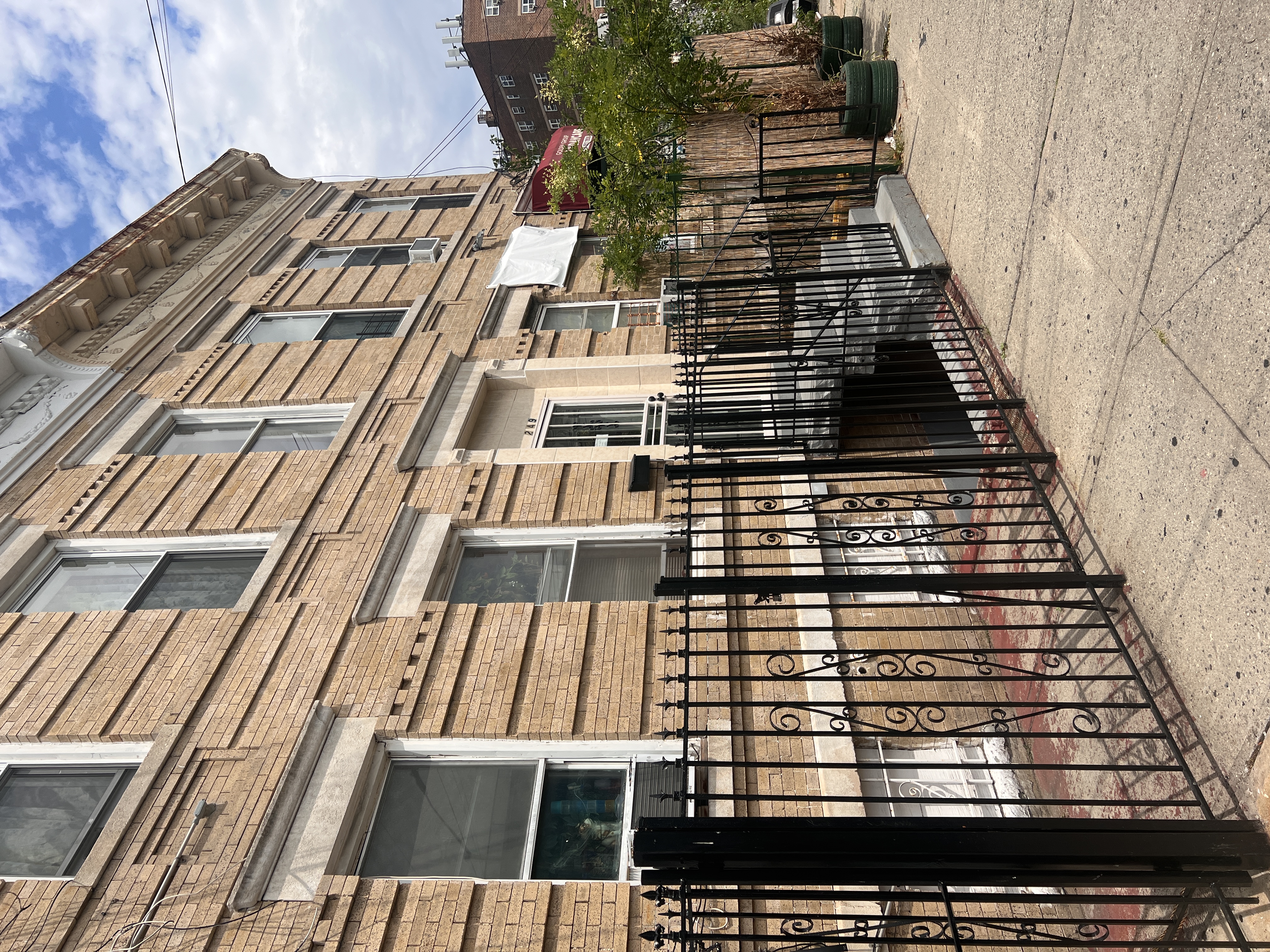 249 Blake Avenue Brooklyn, NY 11212 - Photo 2 of 8