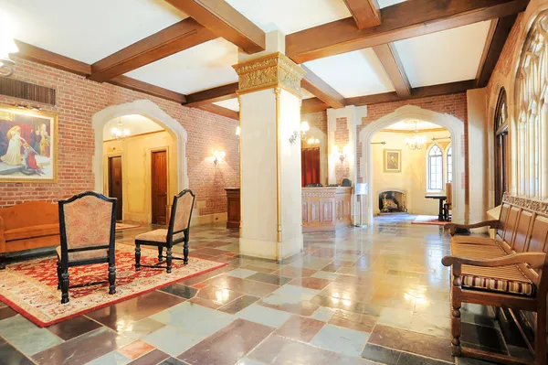 $2,600 | 45 Tudor City Place, Unit 1912 | Midtown East