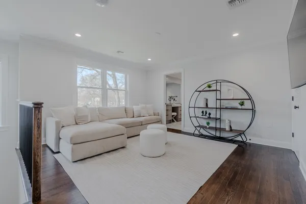 Contact Agent | Address Upon Request, Springfield, NJ 07081