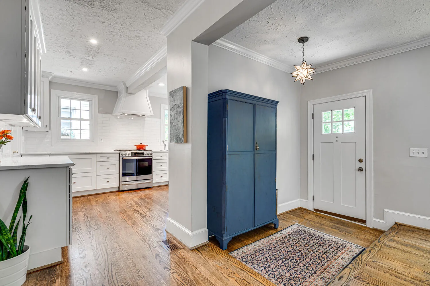 $1,050,000 | 2708 Holly Street, Alexandria, VA 22305