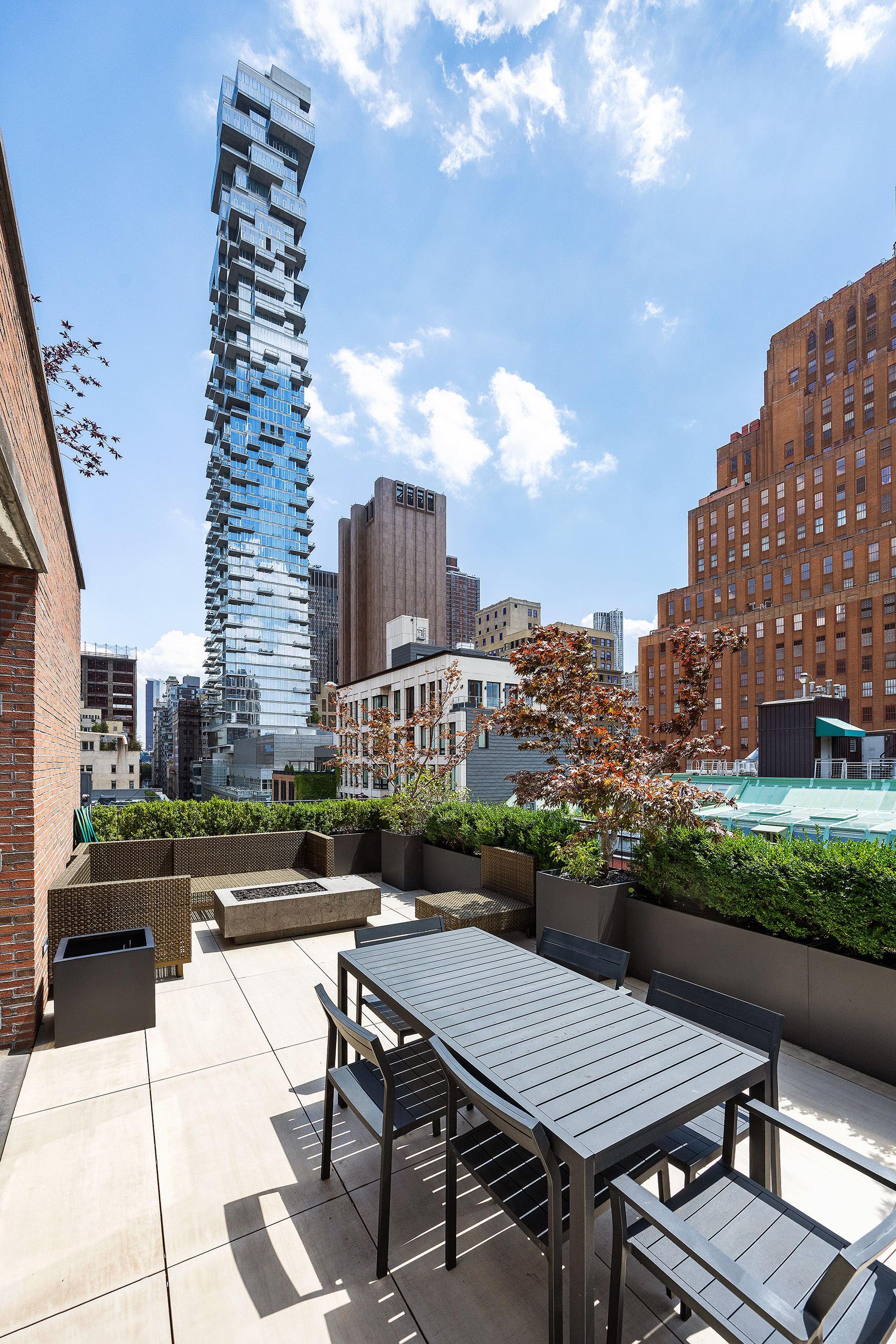 15 Leonard Street, Unit PH Manhattan, NY 10013 - Photo 16 of 37 a view of a terrace with sitting area