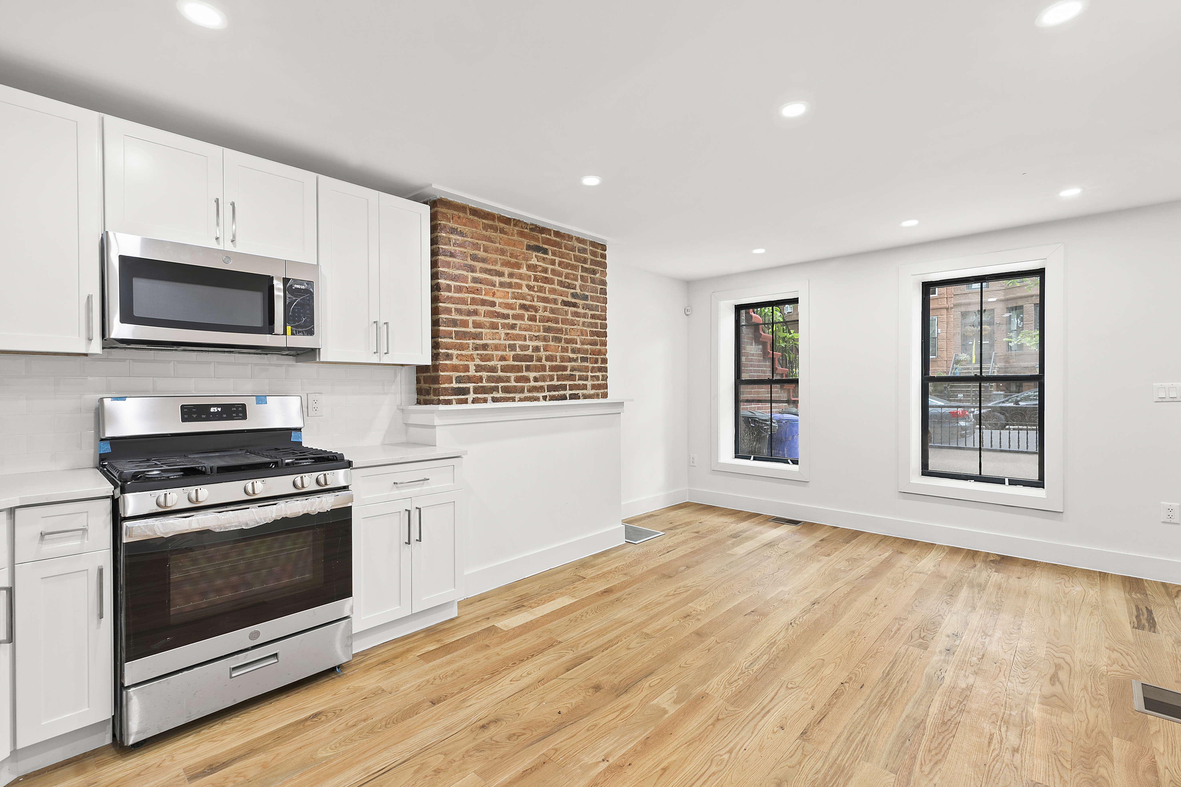 578 Bainbridge Street Brooklyn, NY 11233 - Photo 16 of 24