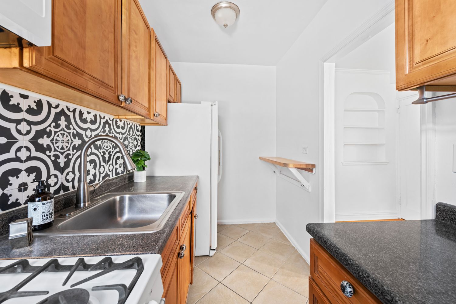 $2,100 | 2506 Davidson Avenue, Unit 1C | Fordham Manor