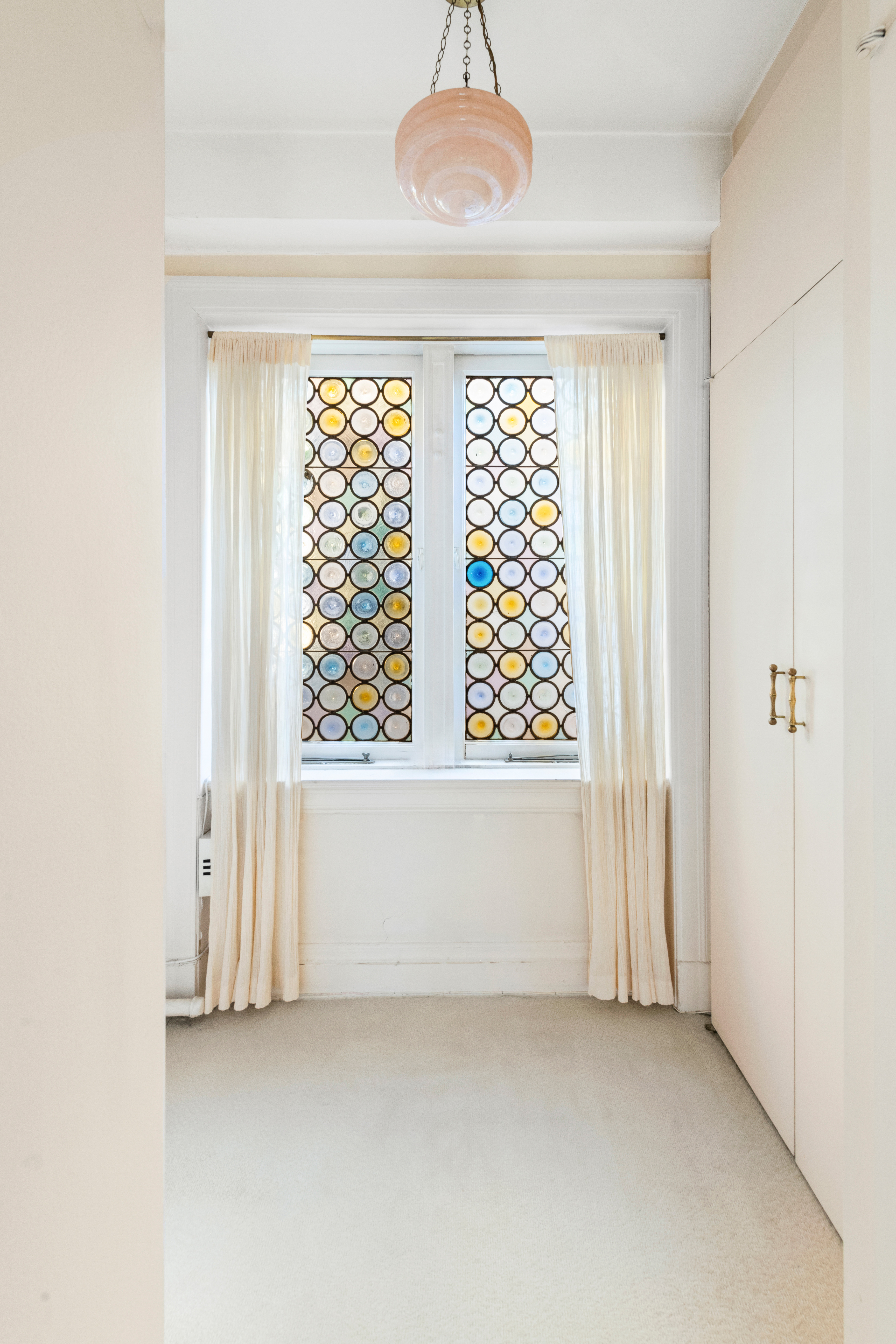 1 West 67th Street, Unit 915 Manhattan, NY 10023 - Photo 9 of 22