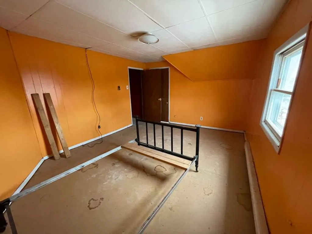 $60,000 | 203 East Washington Street, Avon, IL 61415