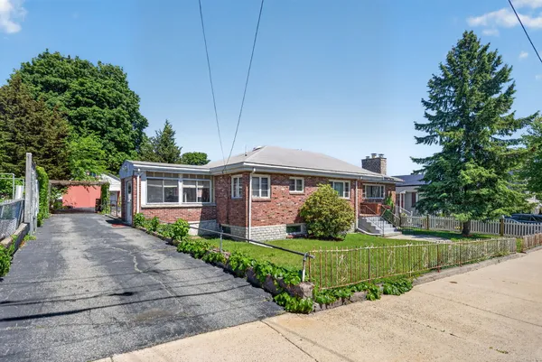 $999,999 | 14 Coolidge Street, Everett, MA 02149