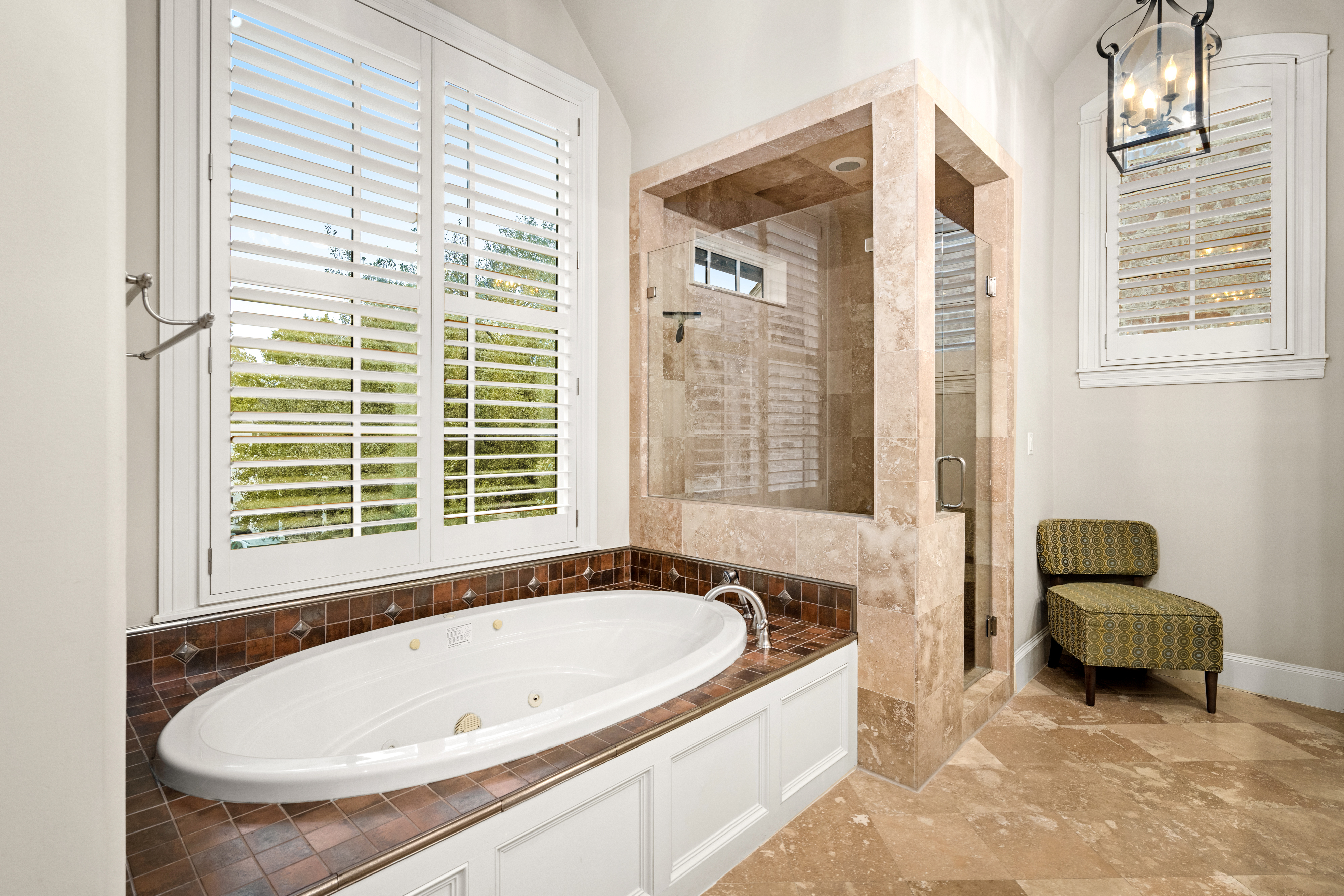 4219 Oberlin Street West University Place, TX 77005 - Photo 18 of 33 a bath tub sitting in a bathroom next to a window