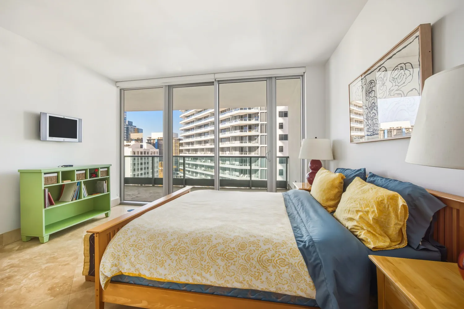 $2,095,000 | 1331 Brickell Bay Drive, Unit 2807, Miami, FL 33131