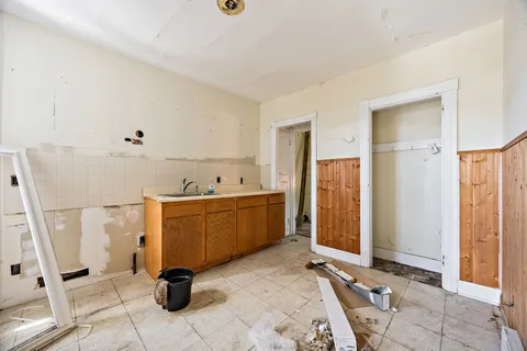 $265,000 | 802 Washington Street, Wilmington, DE 19801