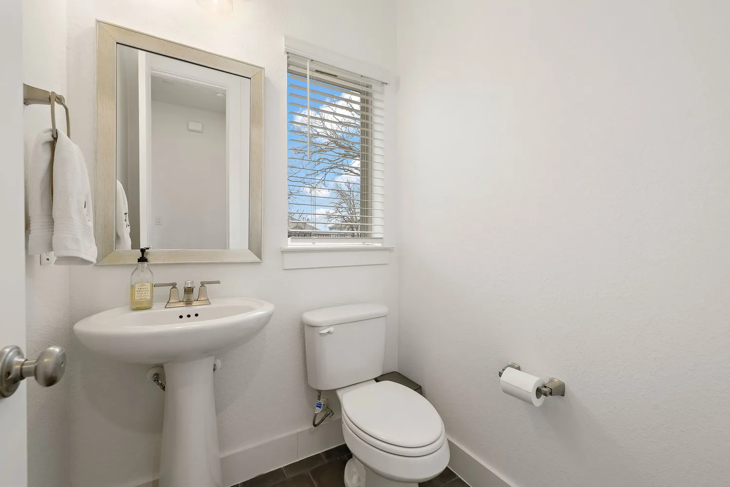 $615,000 | 412 Great Lawn Bend, Liberty Hill, TX 78642