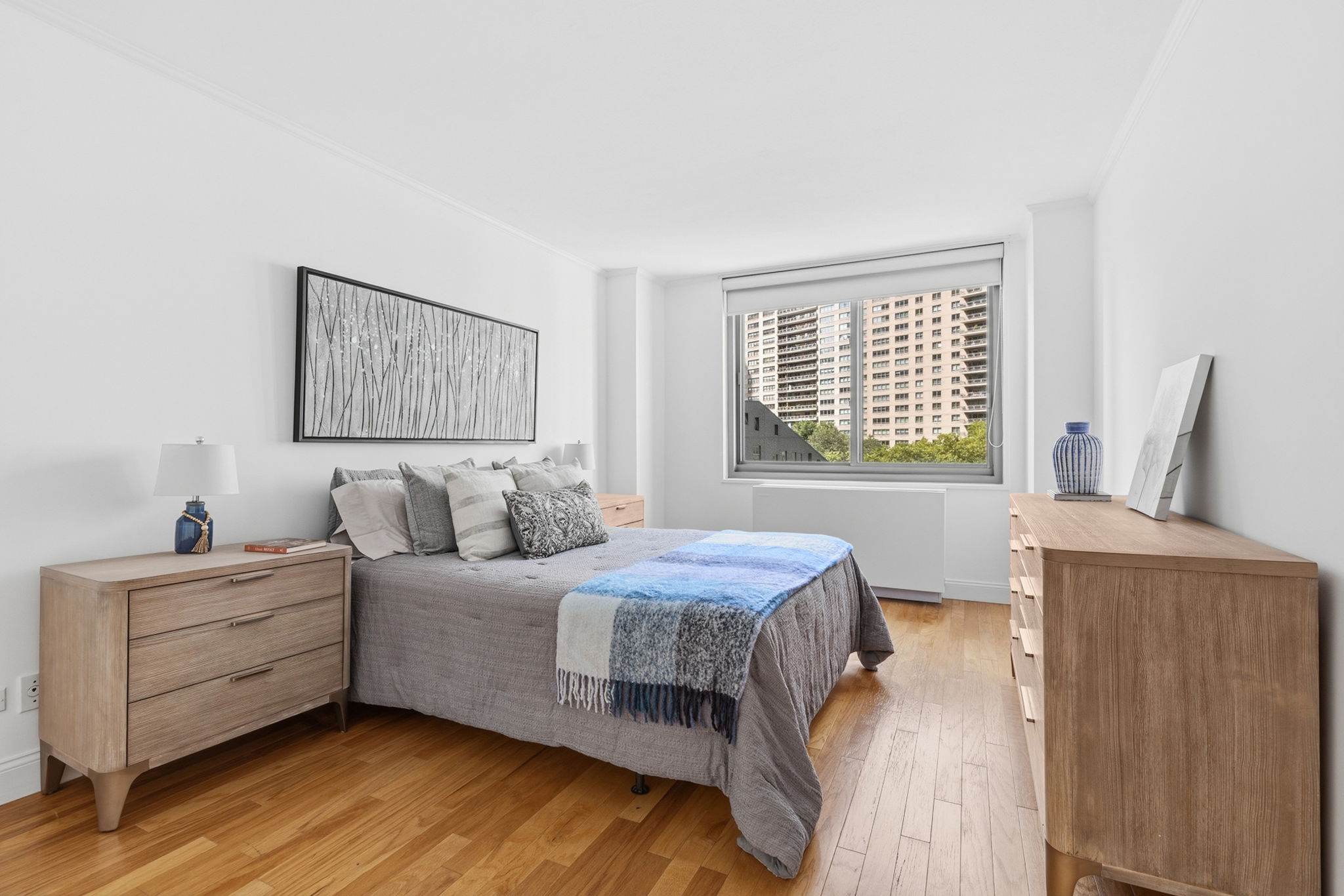 2025 Broadway, Unit 5A Manhattan, NY 10023 - Photo 5 of 15 Gallery Image 5
