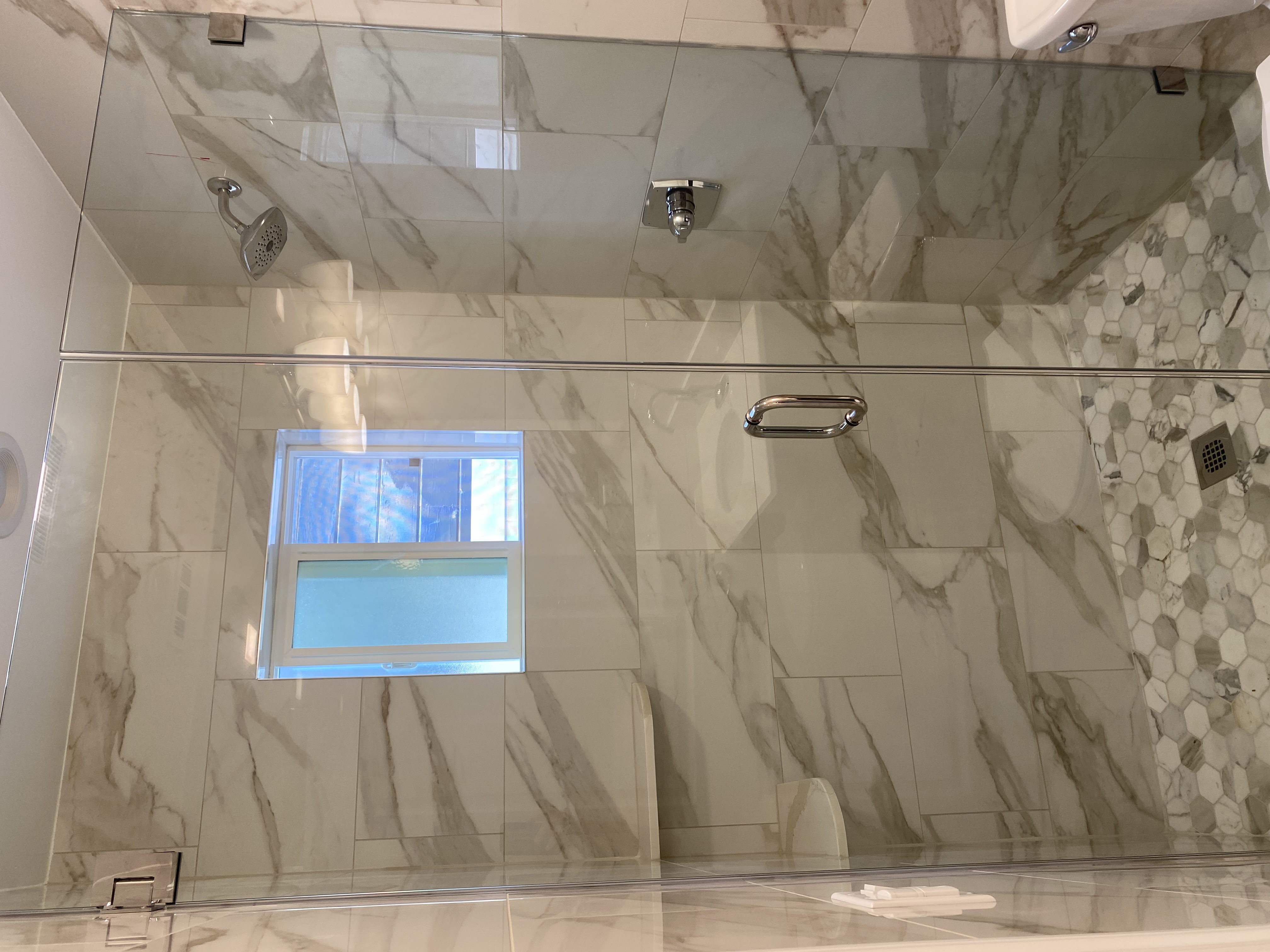 5151 Nagle Avenue, Unit GUEST Sherman Oaks, CA 91423 - Photo 9 of 11 a bathroom with a shower