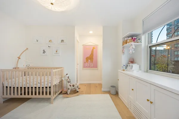 $1,795,000 | 333 East 79th Street, Unit 18N | Upper East Side