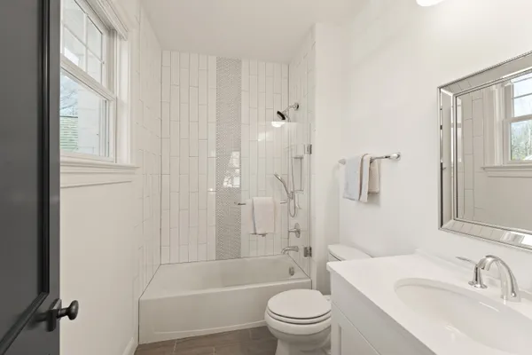 $2,550,000 | 8621 McHenry Street, Vienna, VA 22180