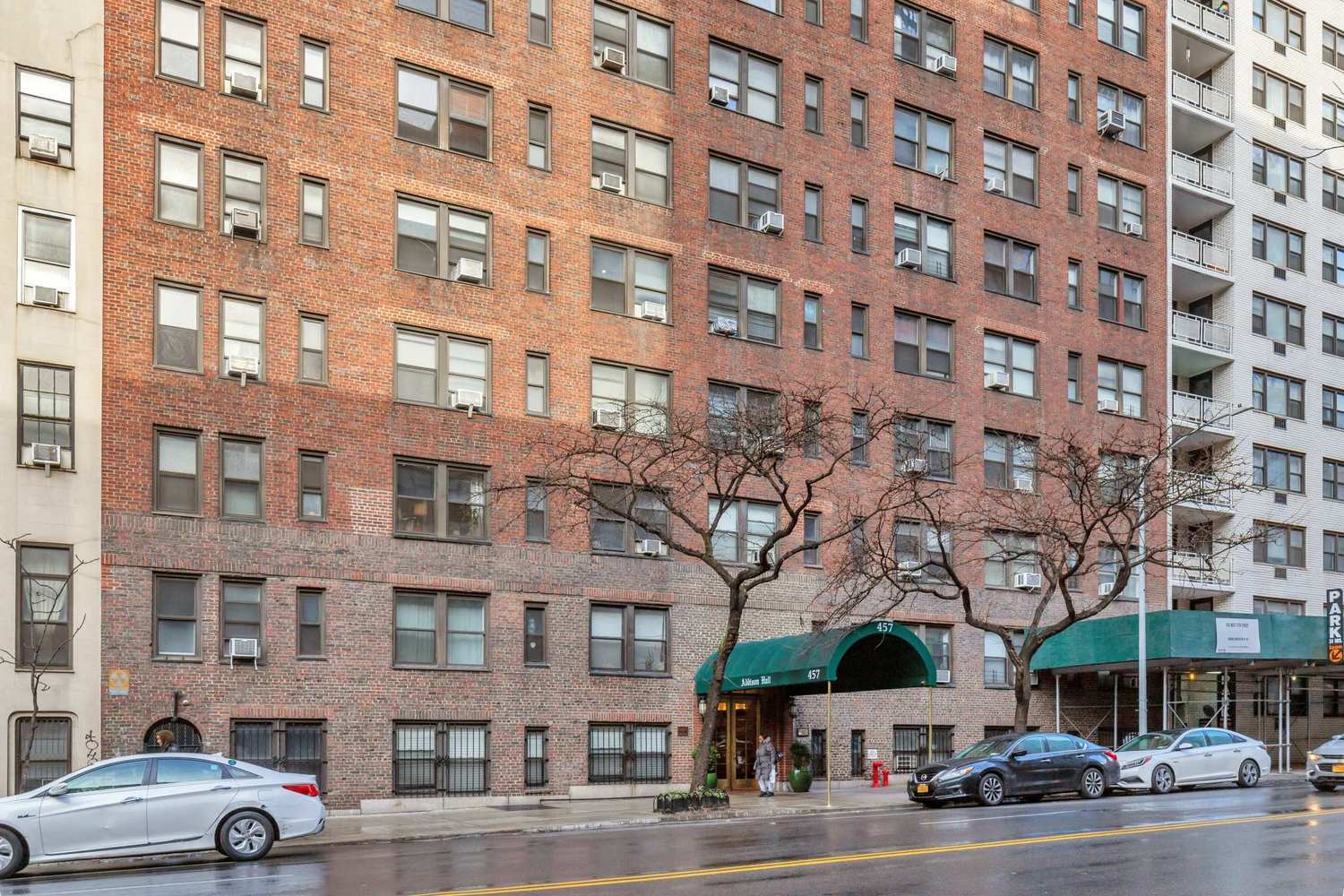 457 West 57th Street, Unit 202 Manhattan, NY 10019 - Photo 7 of 8