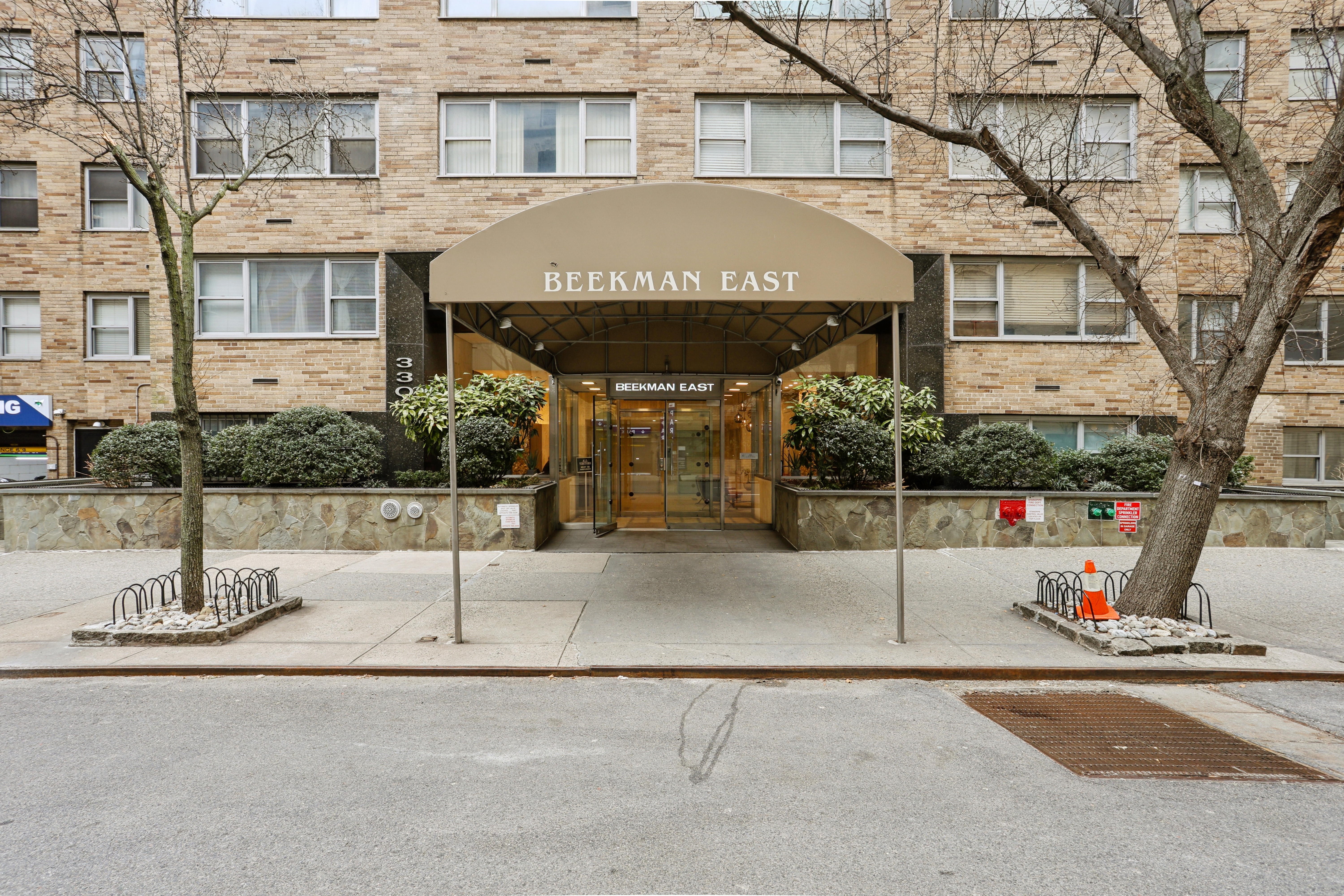 330 East 49th Street, Unit 7M Manhattan, NY 10017 - Photo 13 of 14