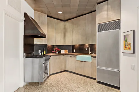 $2,850,000 | 12 East 12th Street, Unit 5N | Greenwich Village