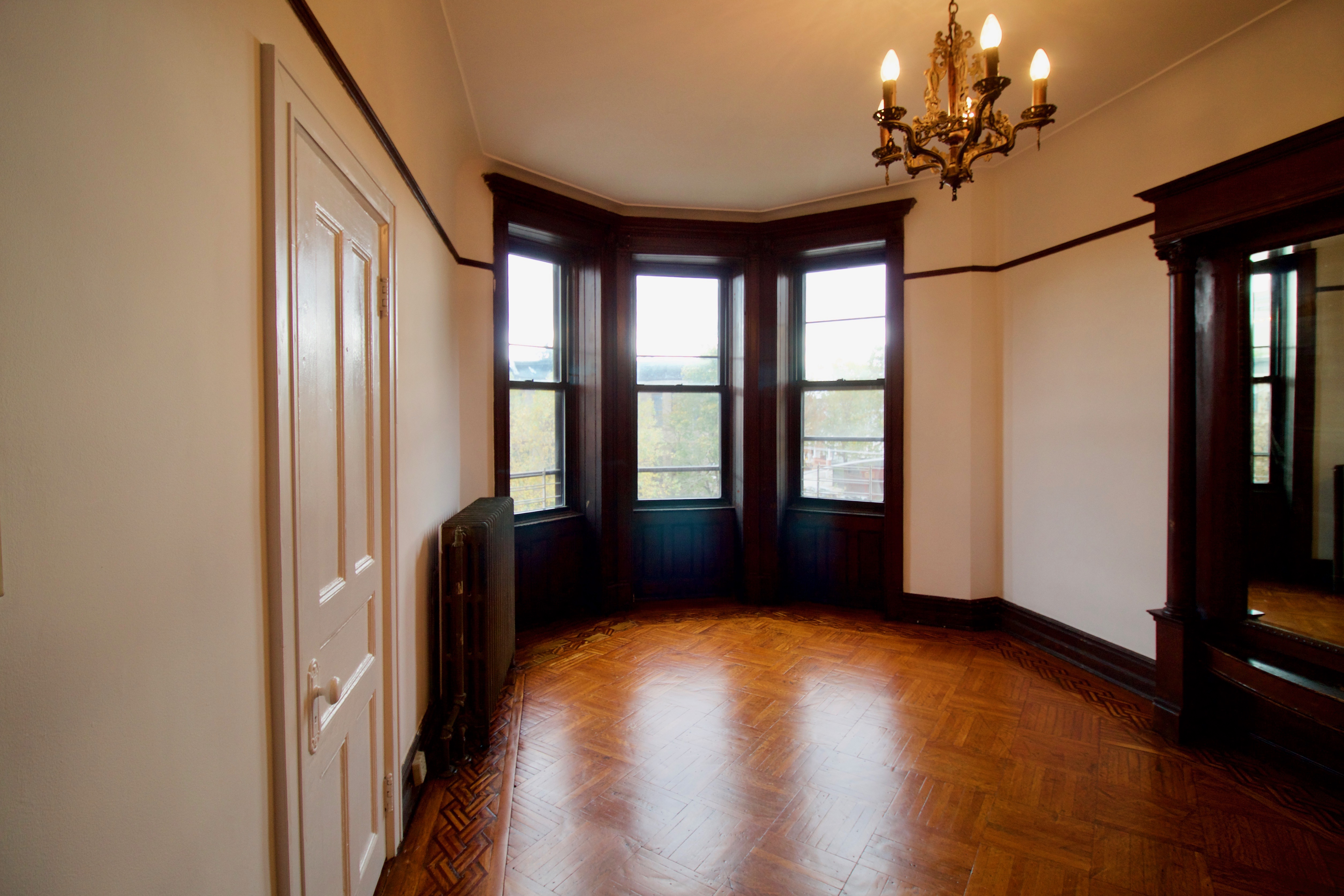 403 Caton Avenue, Unit 3 Brooklyn, NY 11218 - Photo 20 of 31 a view of an entryway