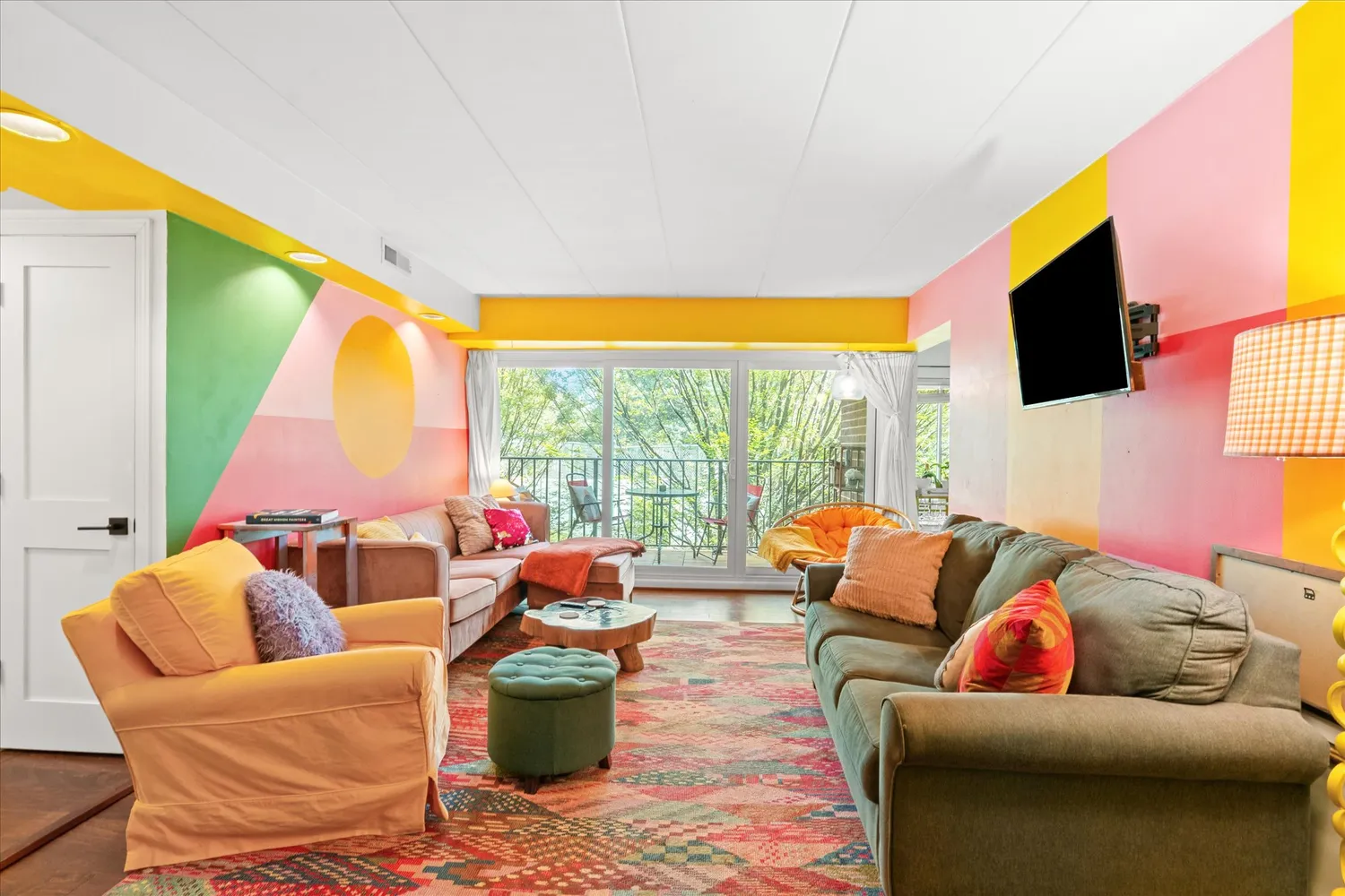 $349,000 | 132 Roberts Lane, Unit 303, Alexandria, VA 22314