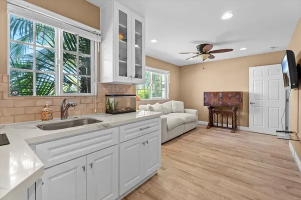 $1,999,000 | 14440 Valley Vista Boulevard, Sherman Oaks, CA 91423