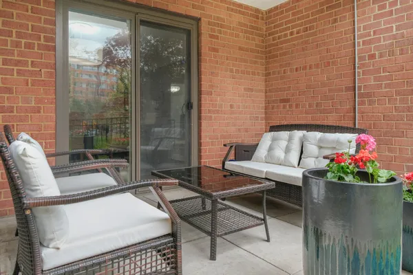 $5,100 | 4201 Cathedral Avenue Northwest, Unit 114W, Washington, DC 20016