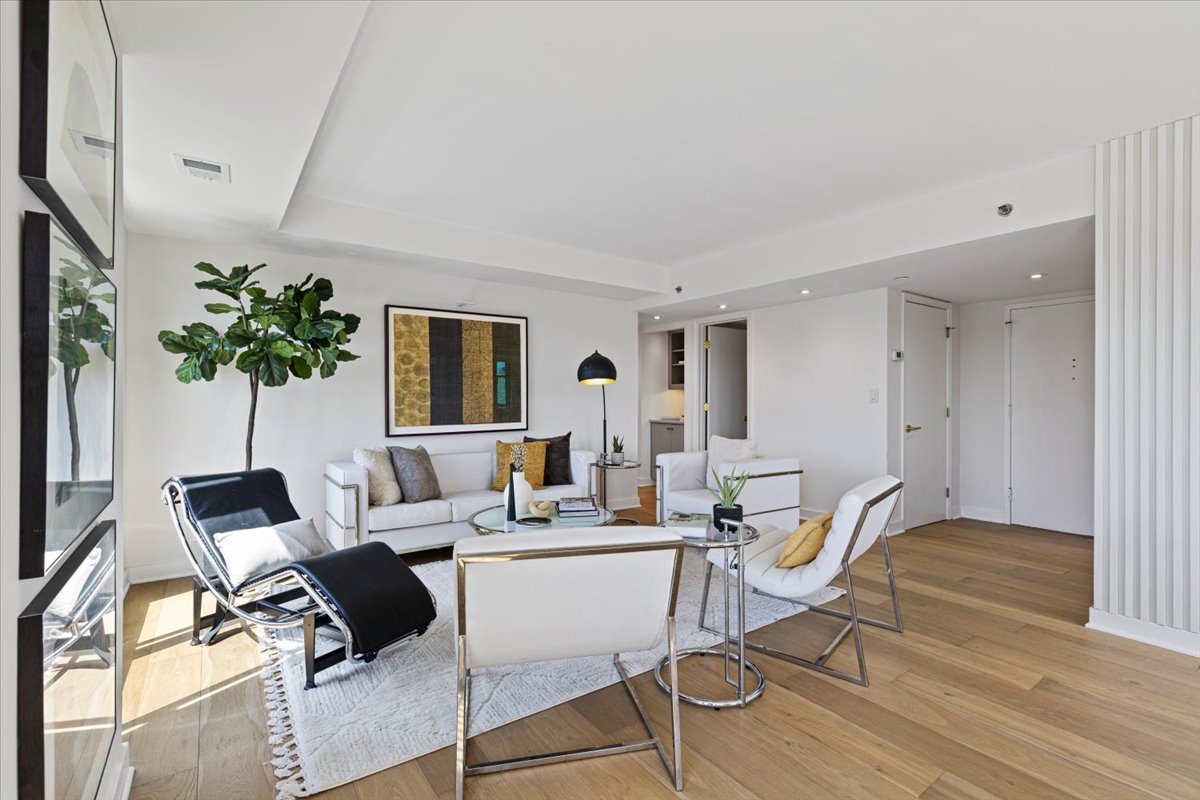 1401 17th Street Northwest, Unit 1007 Washington, DC 20036 - Photo 4 of 38