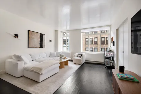$14,250 | 125 West 22nd Street, Unit 8B | Chelsea