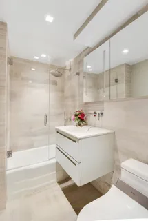 $5,995,000 | 200 Central Park South, Unit 35A | Central Park South