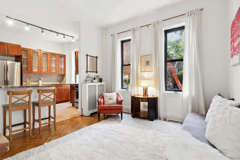 $800,000 | 368 State Street, Unit 2 | Boerum Hill
