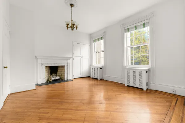 $25,000 | 60 Hicks Street | Brooklyn Heights