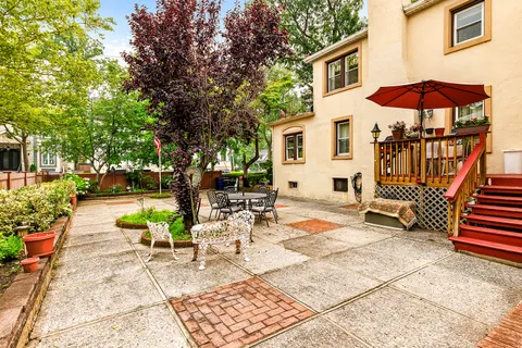 $1,570,000 | 15 Allendale Road | Grasmere