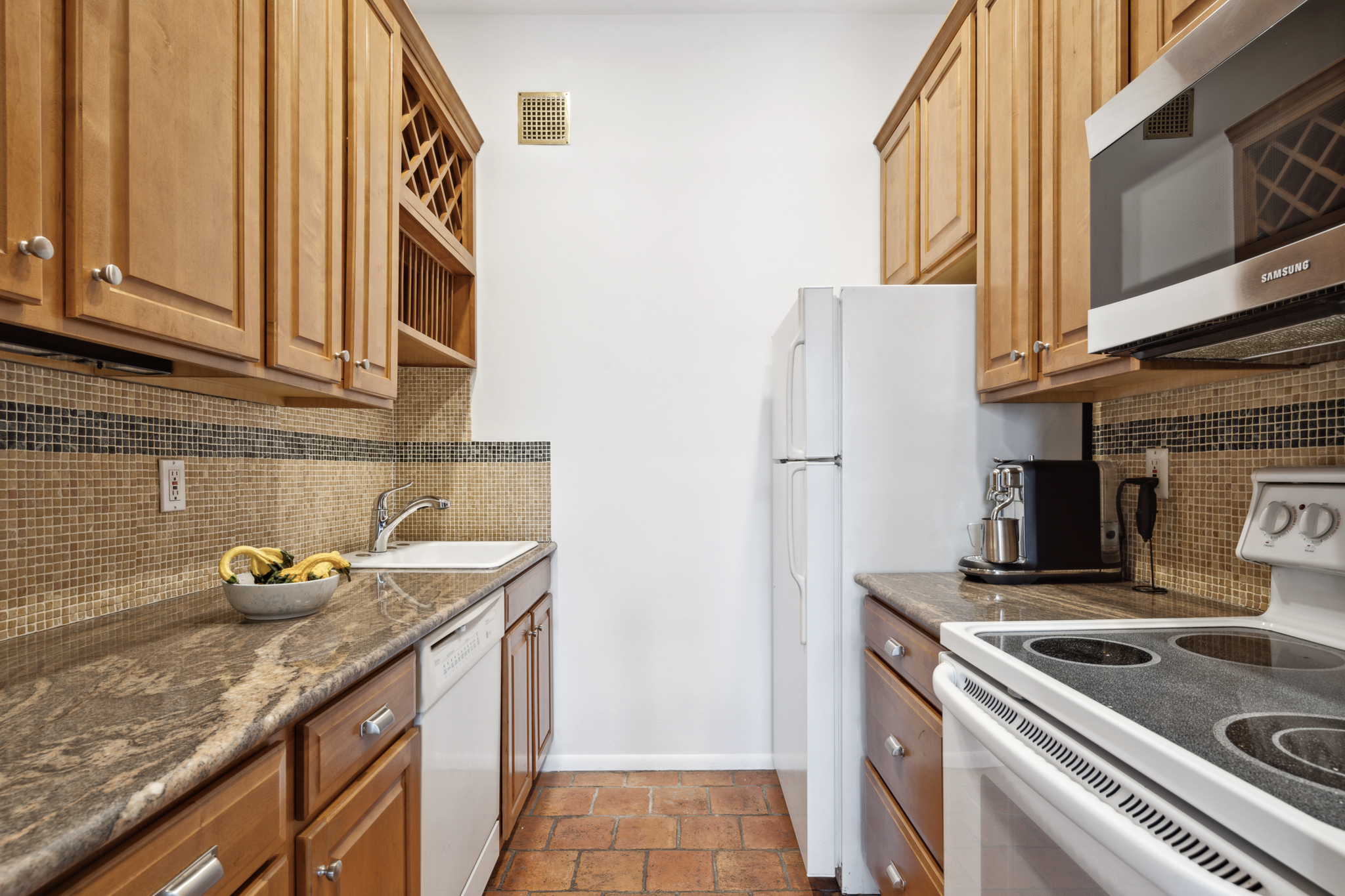 23 East 10th Street, Unit 409 Manhattan, NY 10003 - Photo 5 of 11