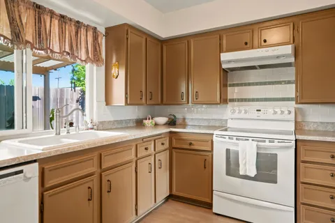 $810,000 | 833 West Chase Avenue, El Cajon, CA 92020
