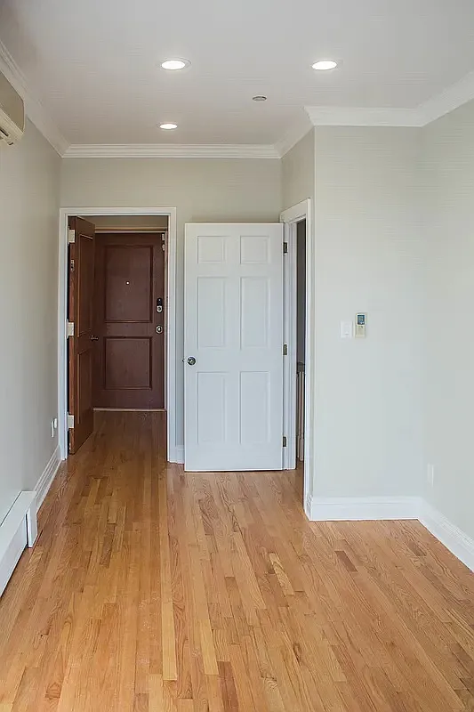 198 Monitor Street, Unit 2A Brooklyn, NY 11222 - Photo 10 of 15 Gallery Image 10