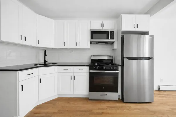 $4,500 | 53 Irving Place, Unit 2B | Clinton Hill