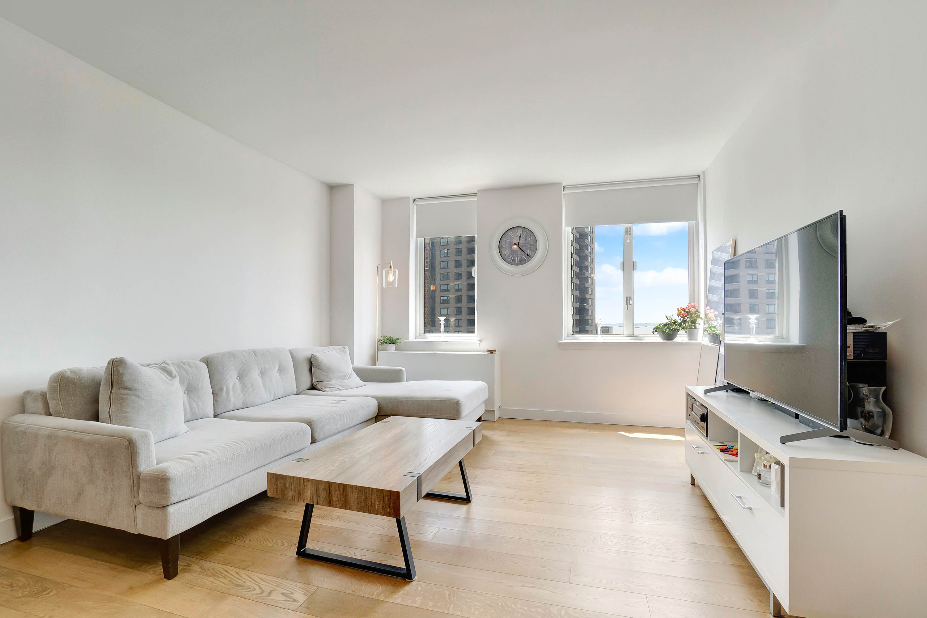 225 Rector Place, Unit 17F Manhattan, NY 10280 - Photo 1 of 17 Gallery Image 1