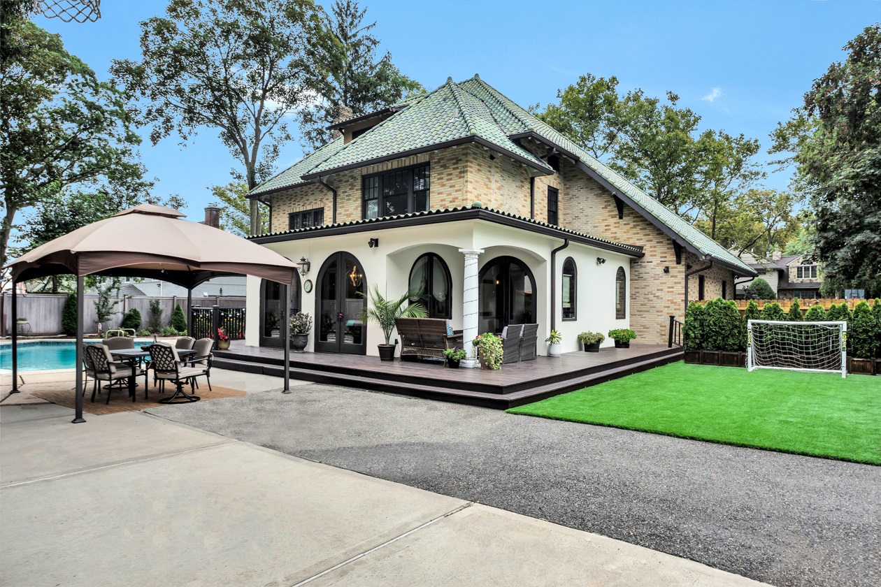 35 Grymes Hill Road Staten Island, NY 10301 - Photo 30 of 31