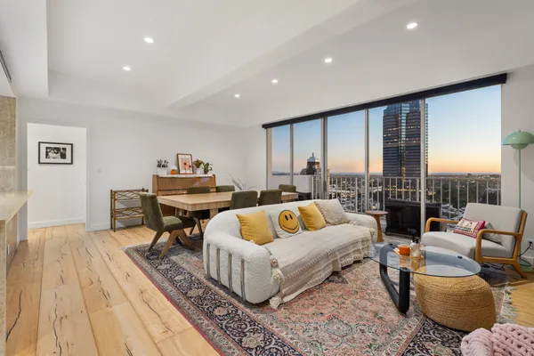 $1,295,000 | 2170 Century Park East, Unit 2107, Los Angeles, CA 90067